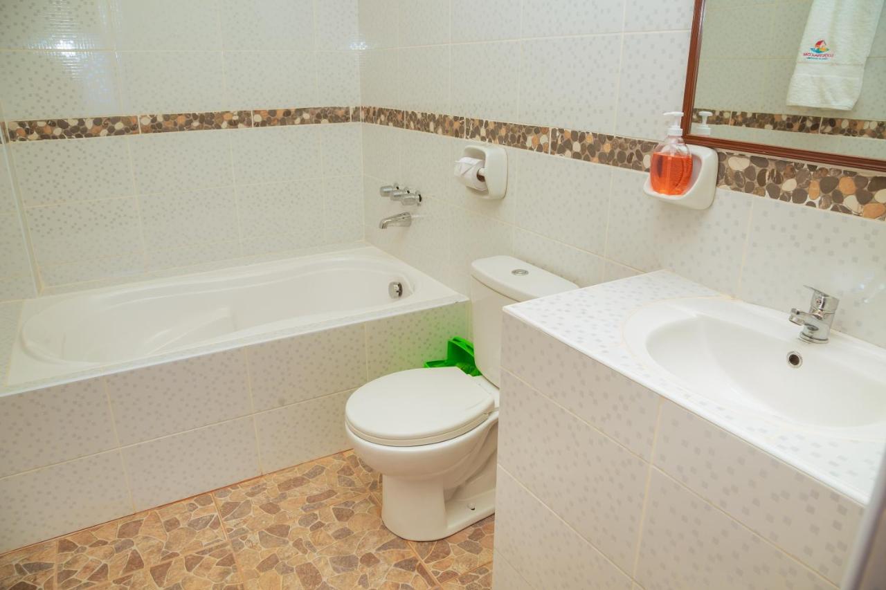 Luquina Utama Lodge מראה חיצוני תמונה